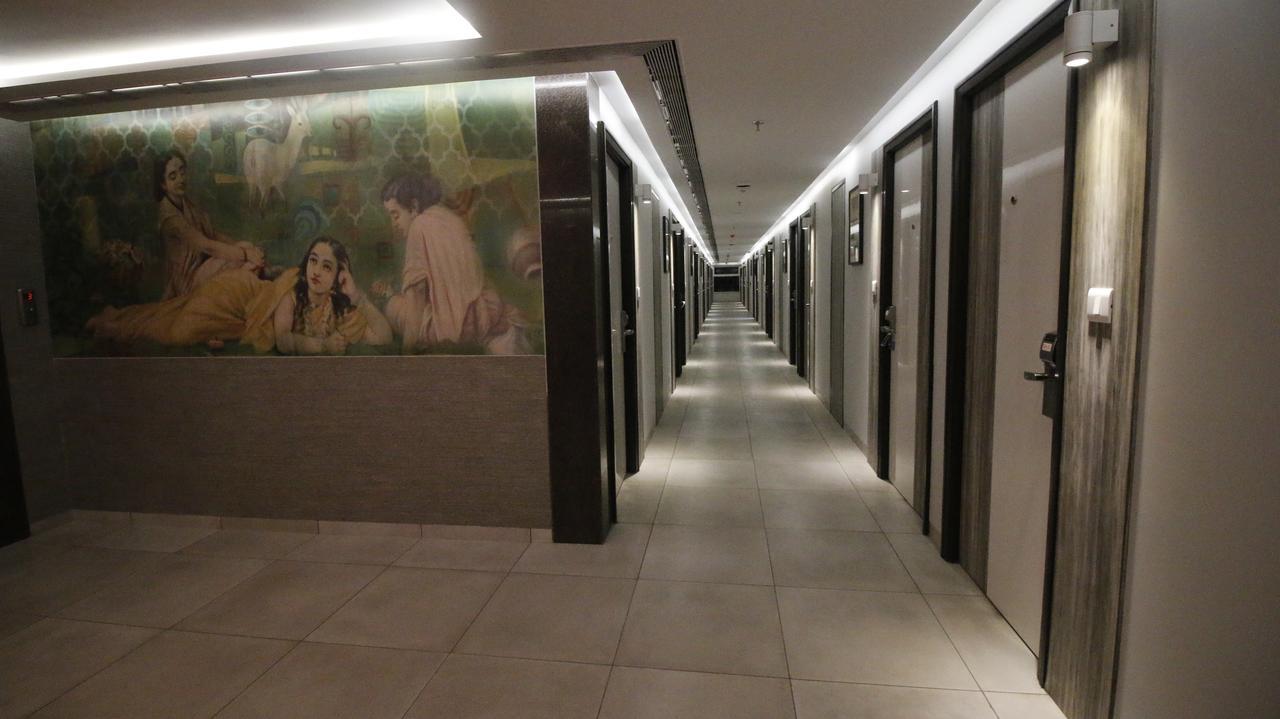 7 Apple Hotel, Vadodara Exterior foto